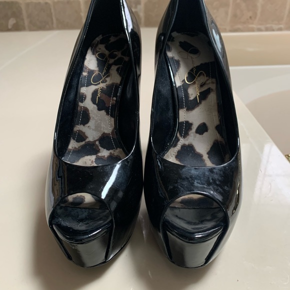 Jessica Simpson patent leather pumps Sz 9 - Picture 3 of 3